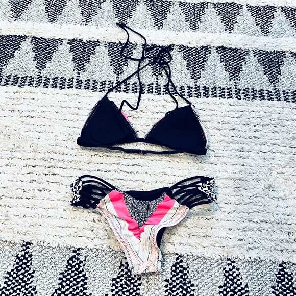 RIP CURL Bikini Set Top & Bottom - Picture 2 of 7